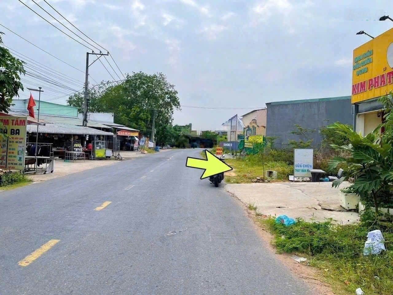 Cần bán đất mặt tiền đường trần đại nghĩa cách kcn vsip 2 2km, dt 90m2 có sẵn thổ cư sổ hồng riêng