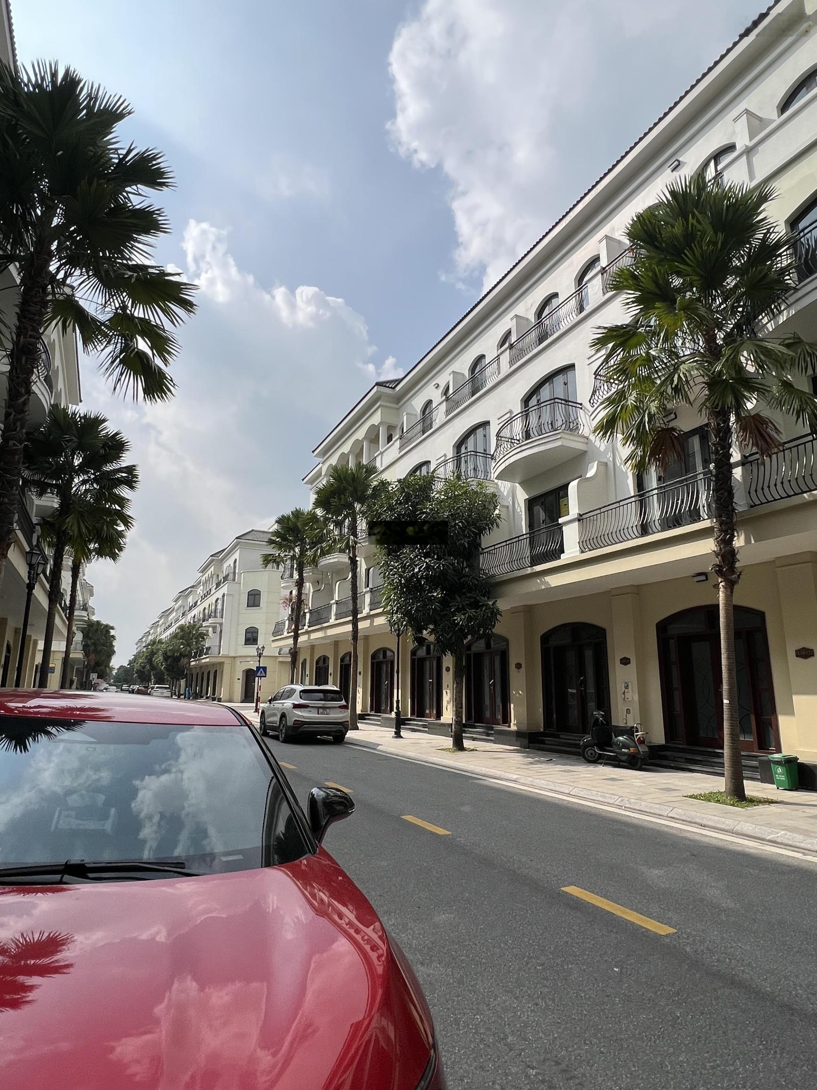 Bán căn liền kề 64m2 sẵn sổ hướng đông nam giá 8,9 tỷ tại Vin 2 LH: 0911051289