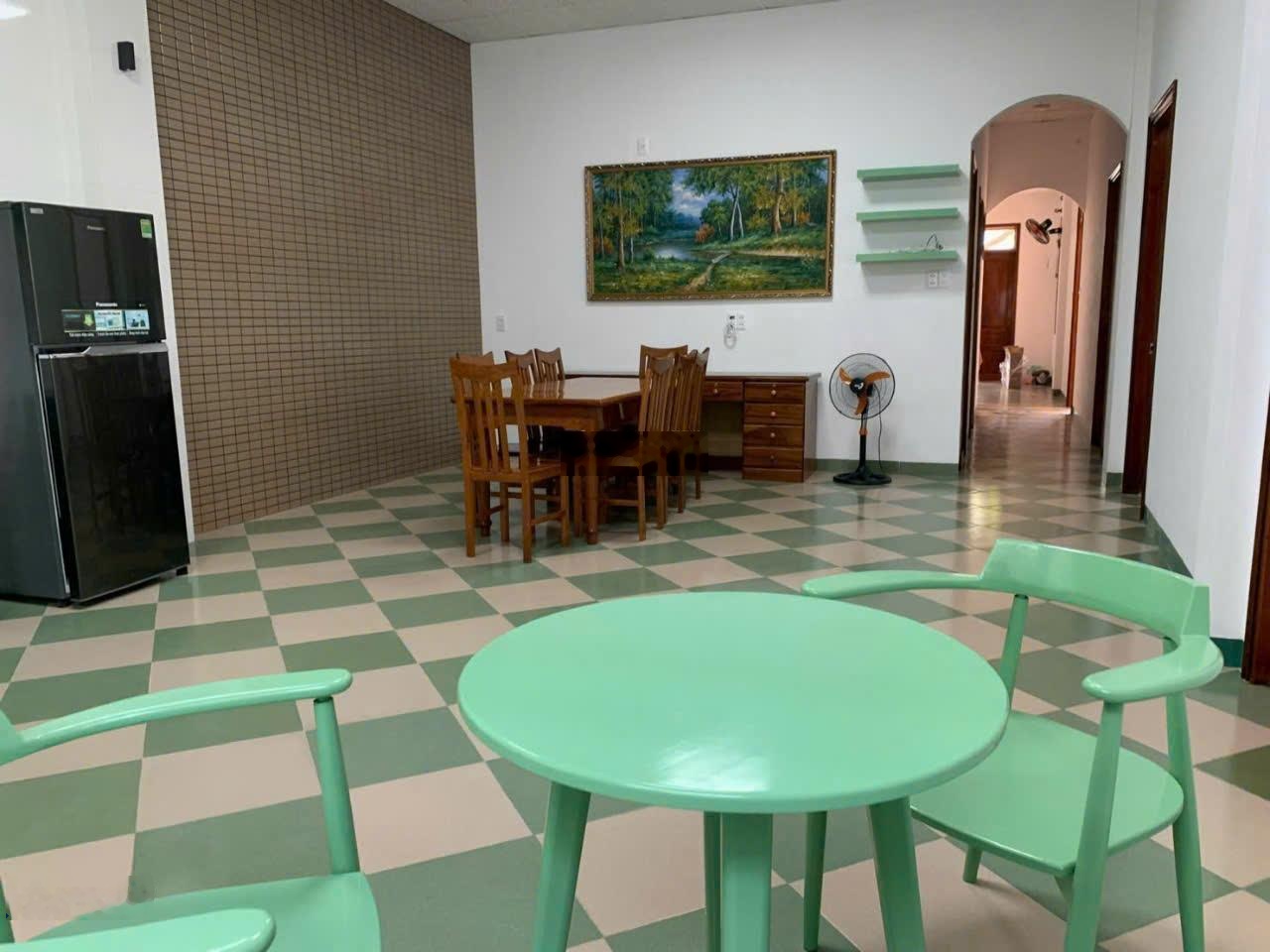 Bán nhà sân vườn kiệt đường nhựa 6m Trưng Nữ Vương - DT: 242m2 giá rẻ chỉ 50 tr/m2. LH: 0976309907