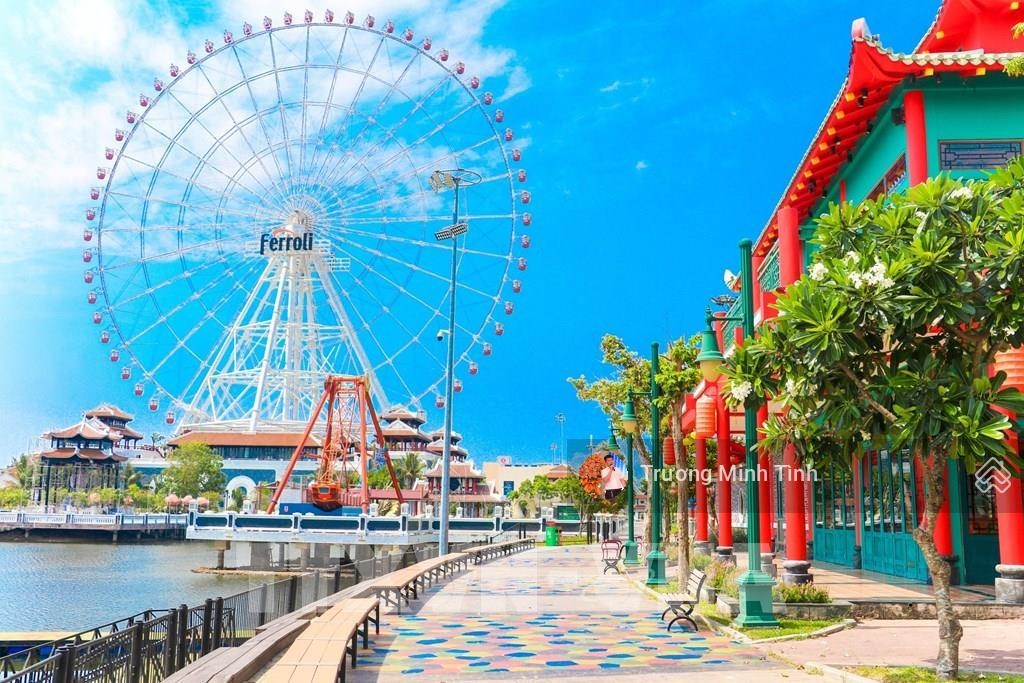 Bán lô góc đường Nguyễn Lộ Trạch, DT: 130m2, view đẹp, pháp lý đầy đủ, gần sông Hàn