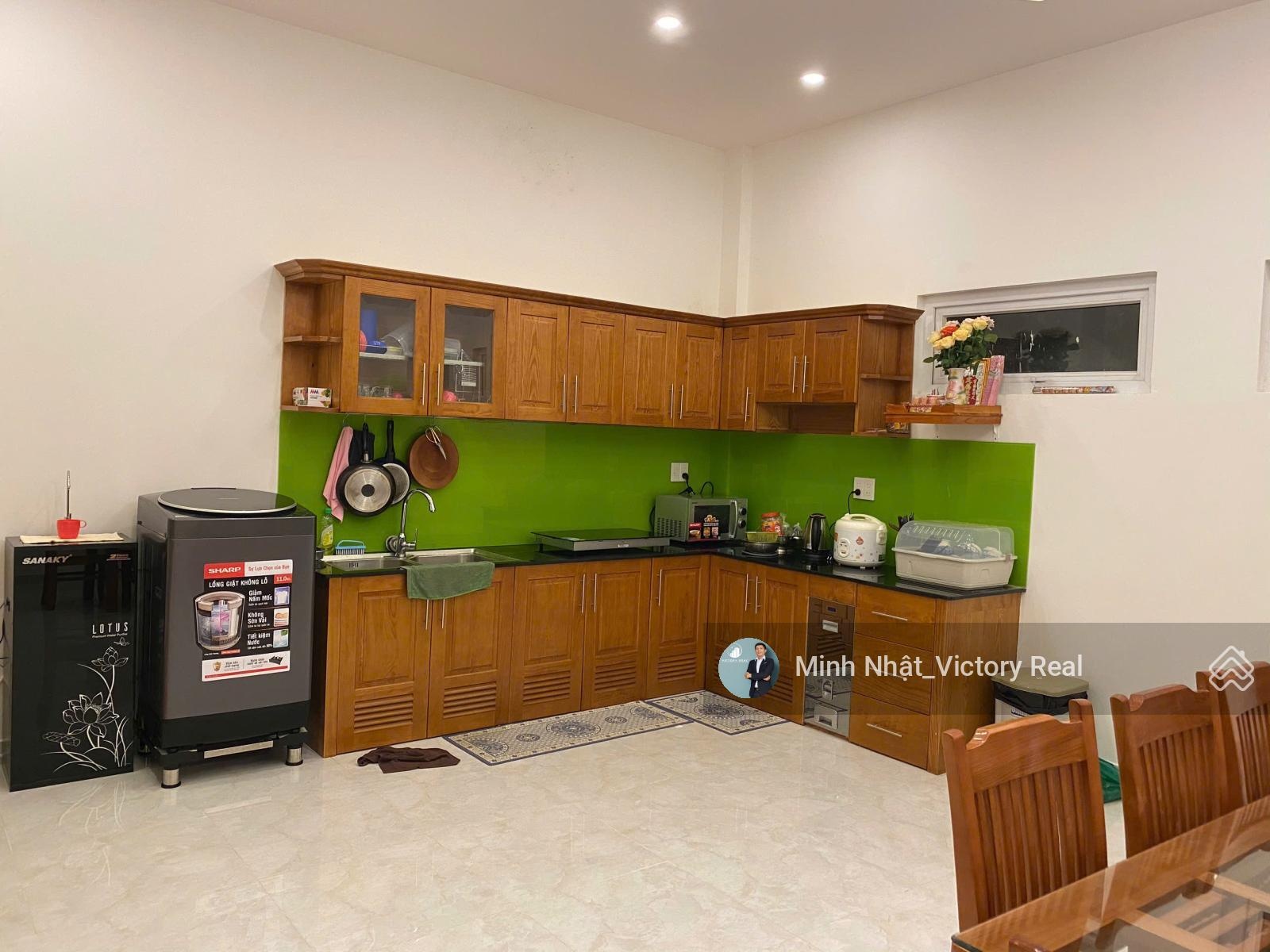 Bán nhà 9,5 tỷ sổ vuông vức, đã hoàn công, 5 phòng ngủ, có Gara ô tô, P2, TP Đà Lạt