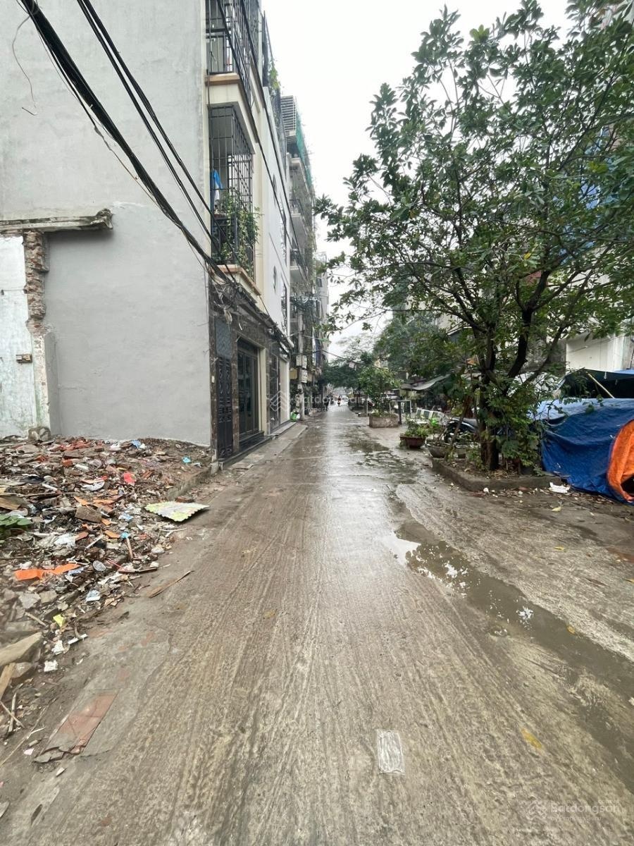 Bán đất lô góc - 2 mặt ngõ ôtô phố Vĩnh Tuy - Hai Bà Trưng. DT 100m2 MT 5.1m giá 2x tỷ, xây toà VP