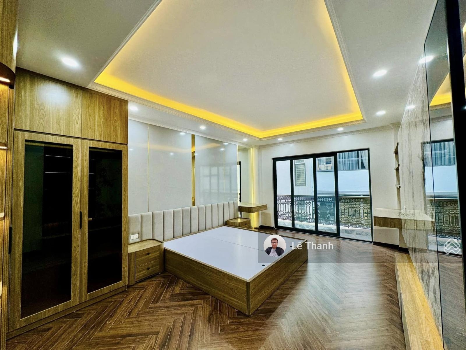 Cực phẩm Đầm Trấu - ô tô dừng đỗ ngày đêm - 6 tầng thang máy - kinh doanh văn phòng thuận tiện