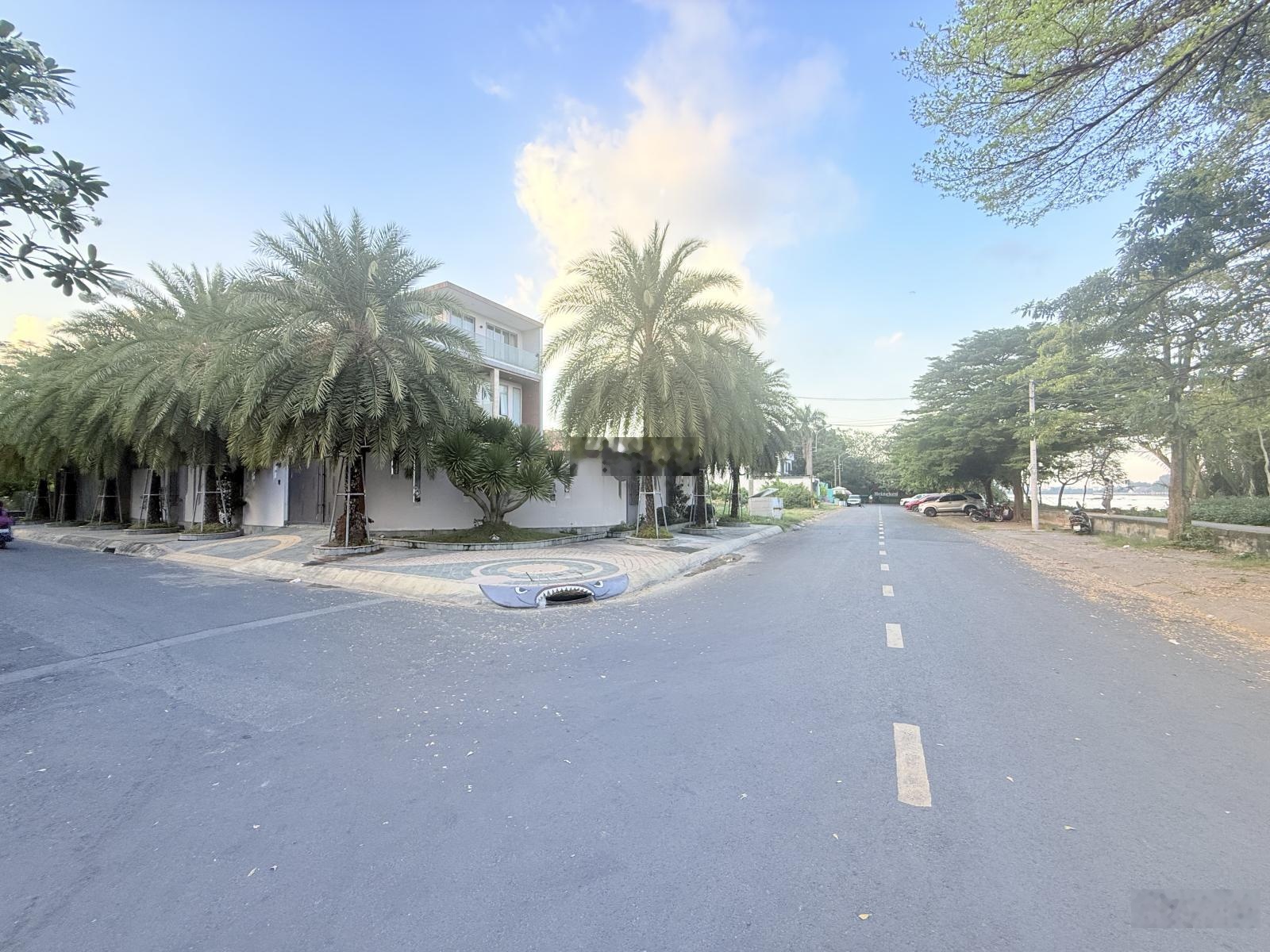 Còn sót lại 1 lô khu dân cư điện ảnh- khu vip an ninh dân trí tuyệt đối - cạnh sông sài gòn mát mẻ