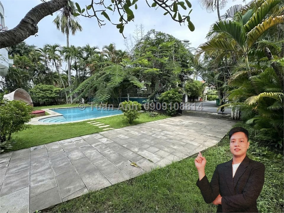 Cho thuê biệt thự compound Thảo Điền, 720m² đất, có hồ bơi, vườn, phù hợp ở/kinh doanh/văn phòng
