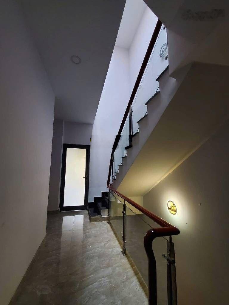 Bán nhanh định cư - nhà mặt tiền đường số 3 tầng ngang 6,1m