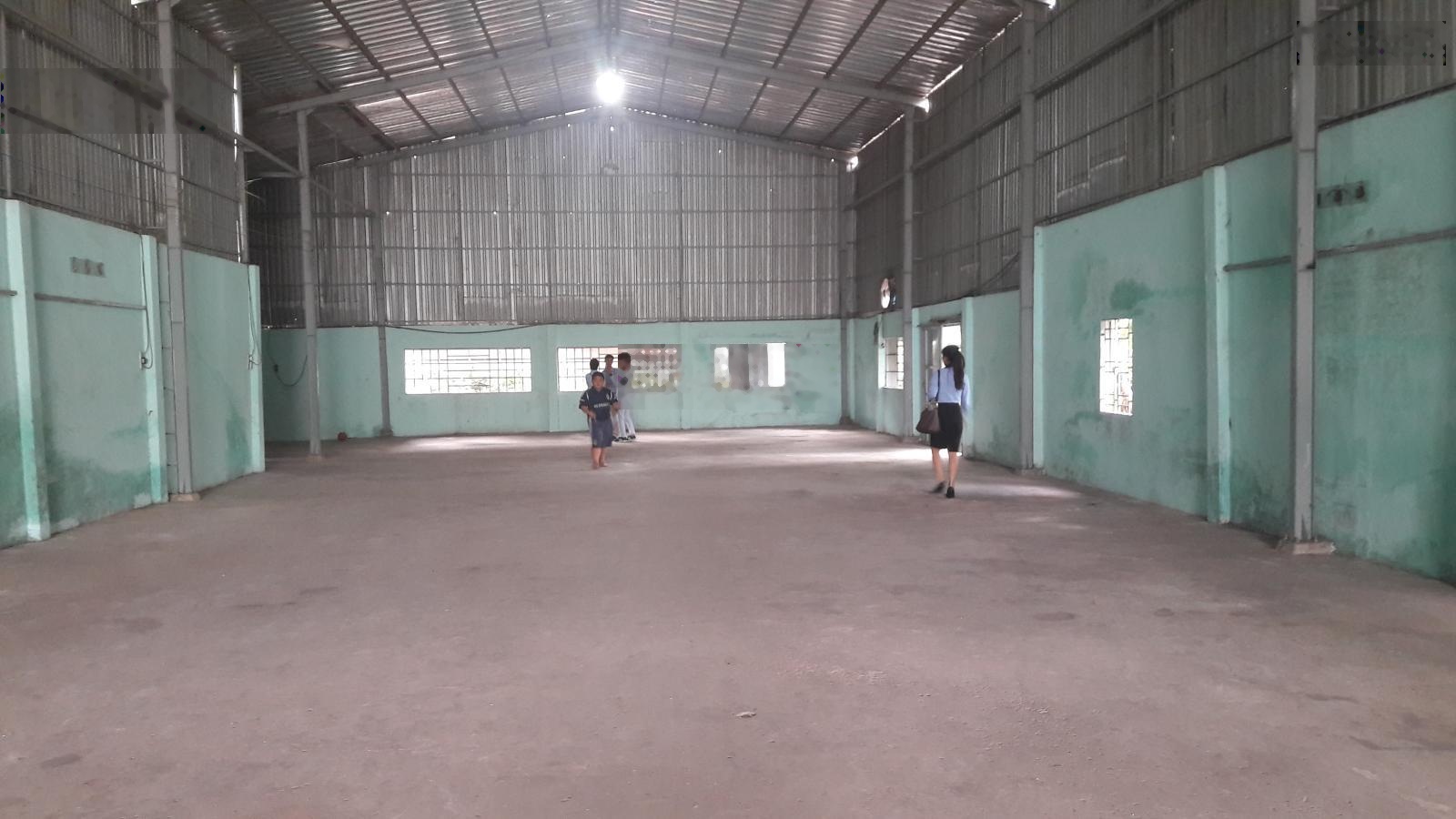 Nhà xưởng cho thuê phường thạnh xuân quận 12 dt: 500m giá 25 triêu/tháng lh: 0908561228