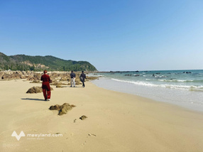 Bán resort 2 tầng + nhà dân đất vàng biển Minh Châu, Quan Lạn - 3600m2, 2 thửa, rộng 60m, 144 tỷ