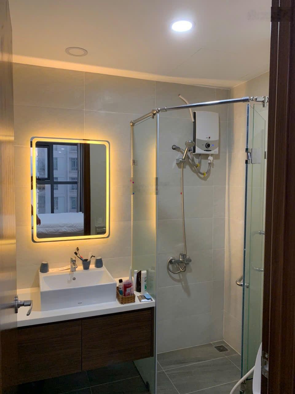Cho thuê căn hộ Phú Tài + 2pn 2wc. 65m2 Trang bị đầy đủ nội thất Tầng trung, view hồ bơi, nội khu