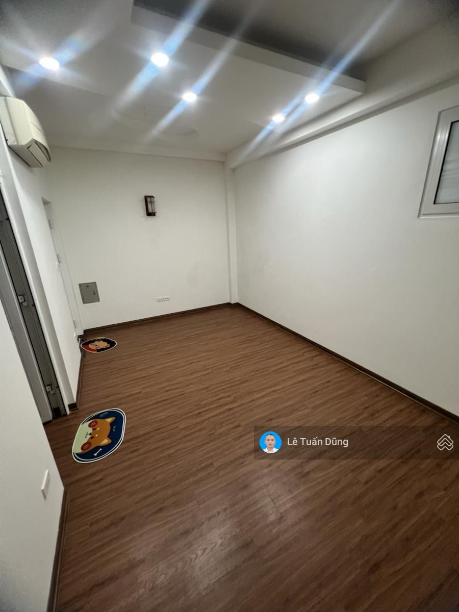 Bán nhà dân xây phố Đội Cấn, Ba Đình 40m2 mặt tiền 5,2m, nhà đẹp ở ngay, 12,5 tỷ, SĐCC