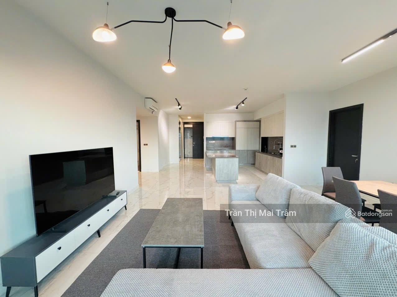 Sky villa cho thuê 181m2, 4PN thang riêng, đủ nội thất chỉ 70 triệu ở Feliz En Vista