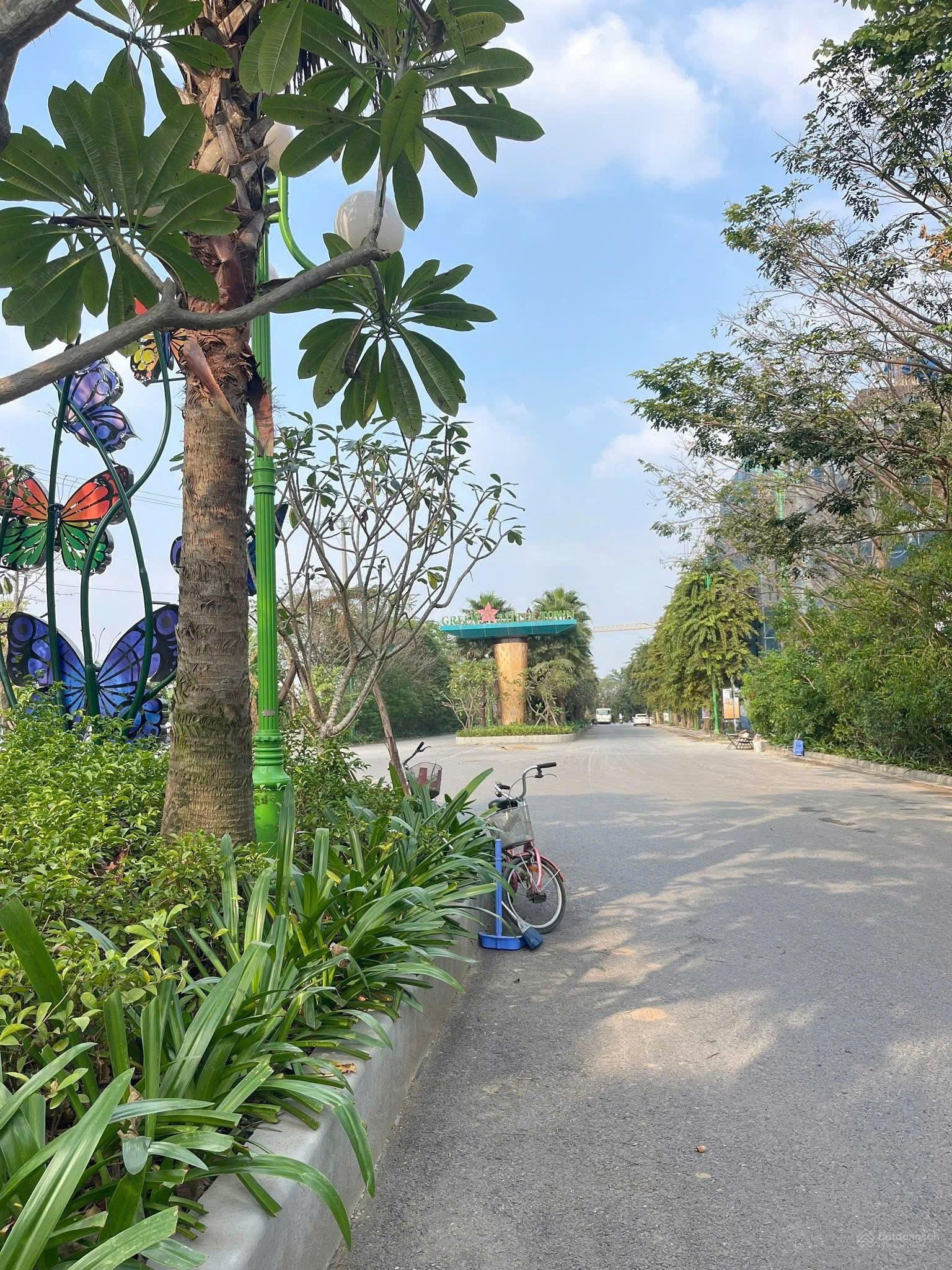 Bán đất Cổ Bi, 5,25 tỷ, 67m2, giá siêu hời, Ngõ oto trải nhựa, Ngay chợ Vàng