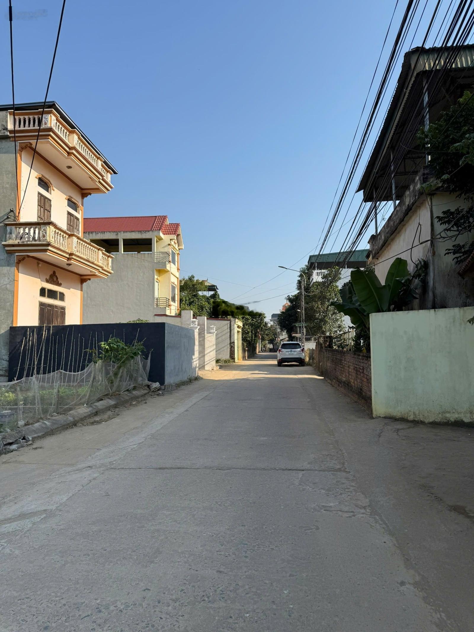 Nhà đẹp sen trì - gần chợ, trường, ubnd... sẵn nhà 3 tầng kiên cố