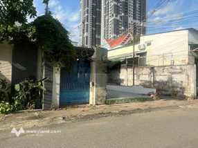 Bán đất mặt tiền vị trí cực đẹp sát ktx khu b đhqg tp.hcm