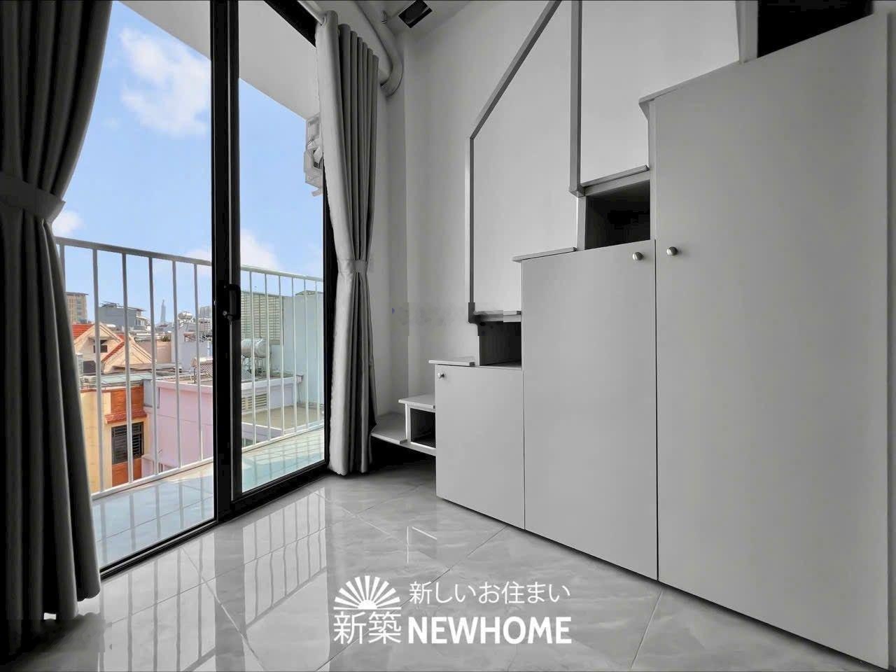 Duplex cửa sổ bancol thoáng full nội thất sát vách Văn Lang U