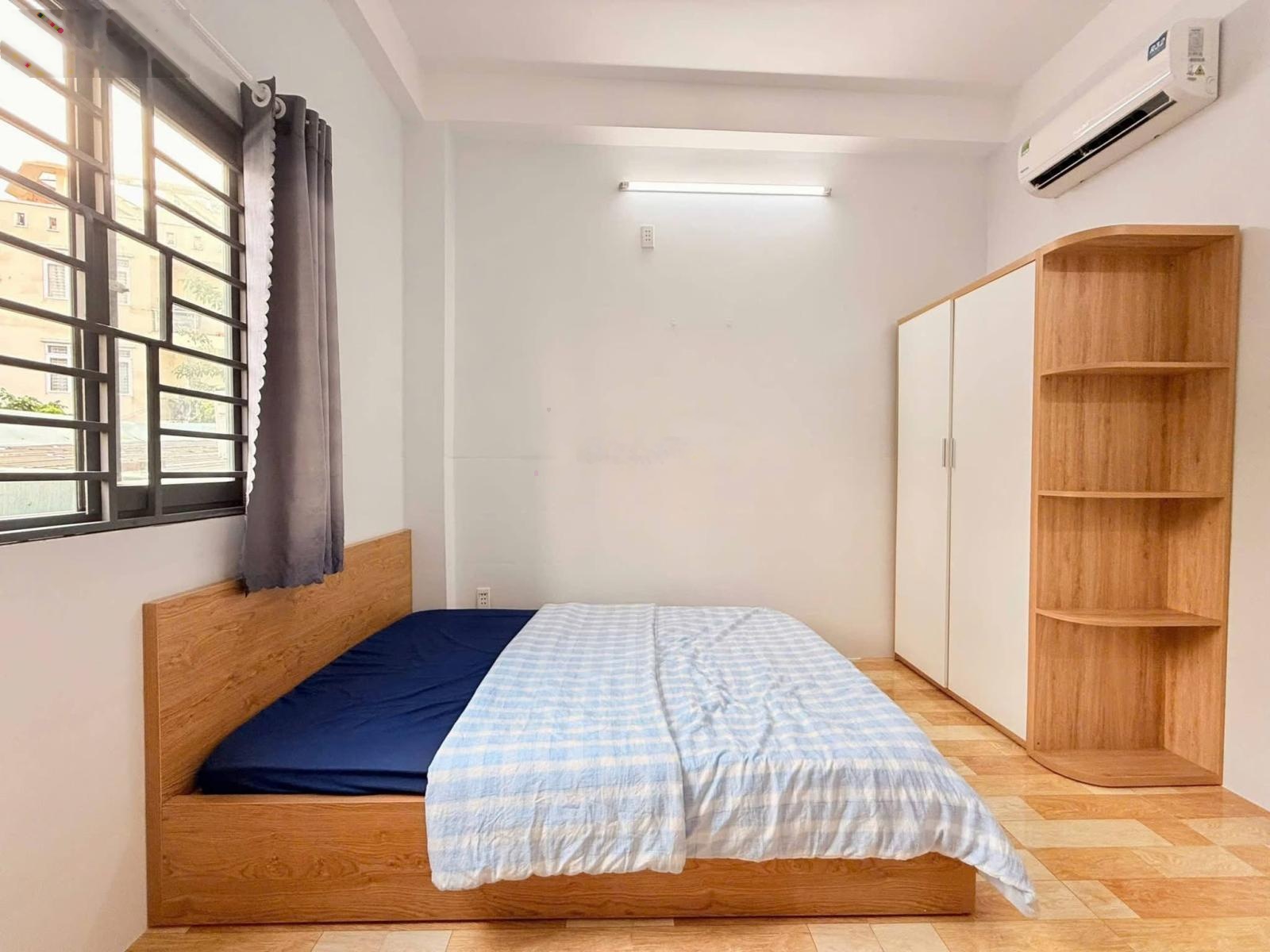 Cho thuê phòng ban công cửa sổ thoáng cạnh công viên Gia Định - Ngay khu sân bay