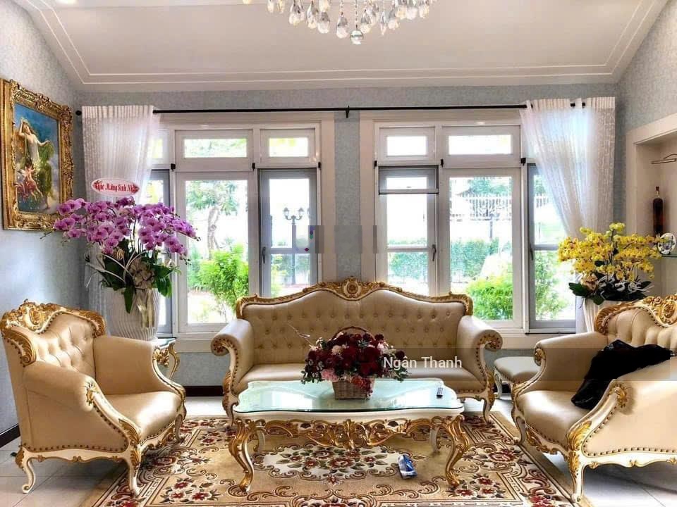 Chốt Ngay!! Chỉ 160Tr/m² - Biệt Thự Ngay Đảo Kim Cương - Quận 2- (25x22) - 550m² - 3 Tầng + Hồ Bơi