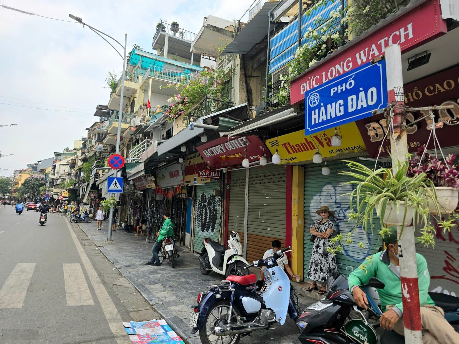 Cho thuê nhà mặt phố Hàng Đào, giá thoả thuận chính chủ, 25m2, view đẹp gần hồ, Q.Hoàn Kiếm, HN