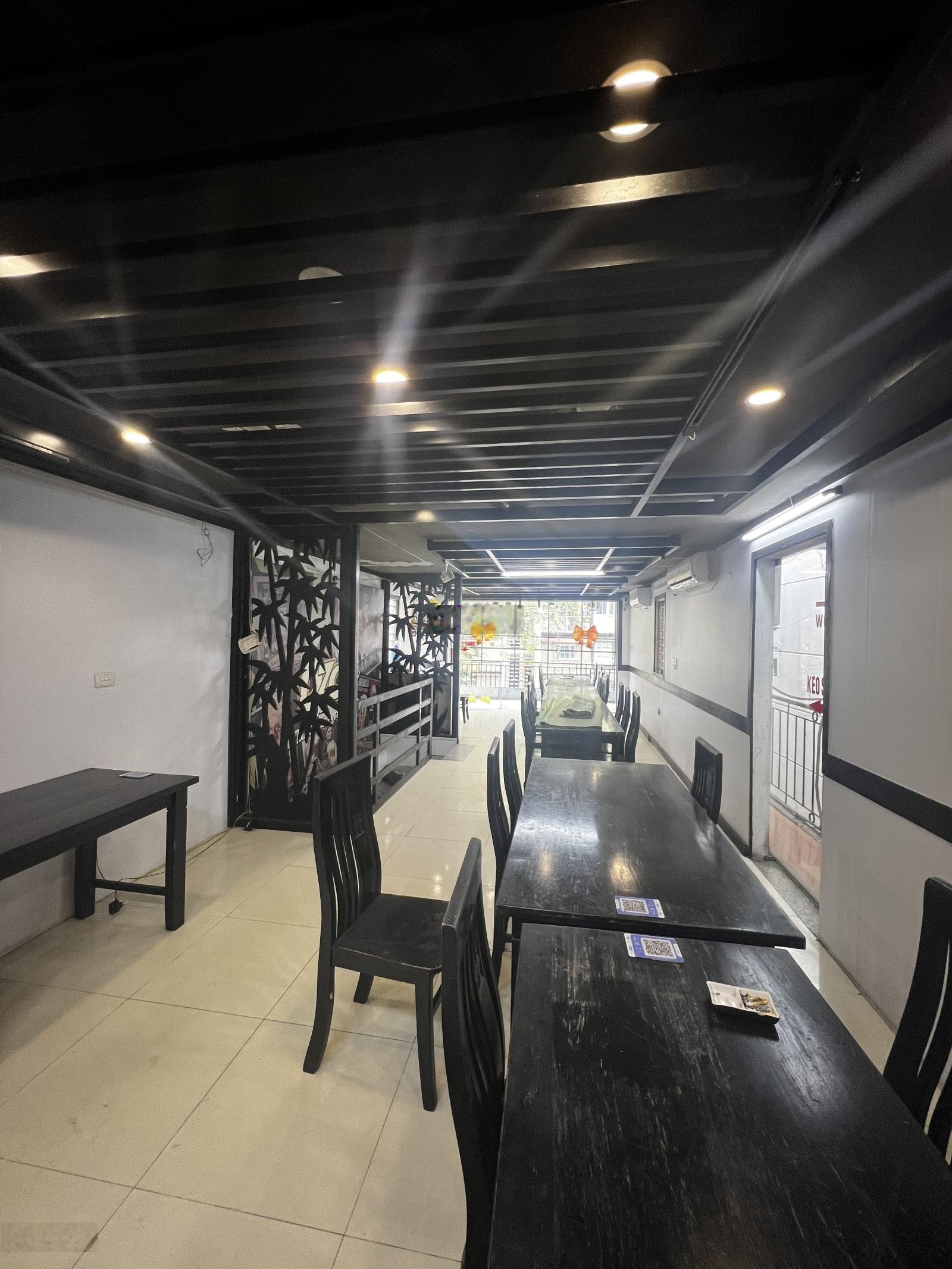 Đi Mỹ Bán gấp nhà mặt phố Thi Sách Lô Góc, 62m2 , 3 tầng, mặt tiền 4.2m giá 40 tỷ thương lượng