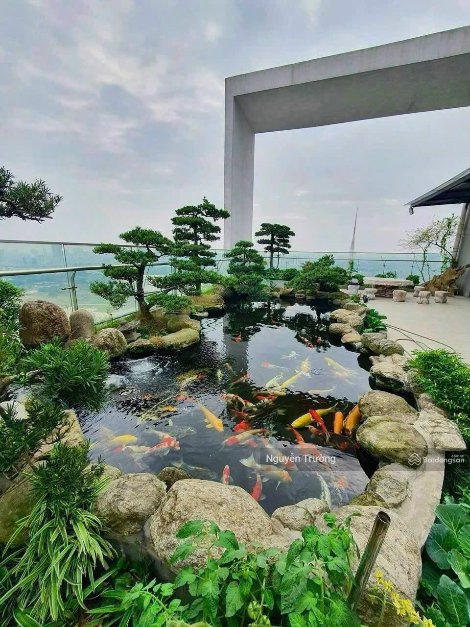 Hot! Bán căn Skyvilla thông tầng 410m2, 4PN 5VS, view hồ, sổ sẵn CC Vinhomes Skylake. Giá 53 tỷ