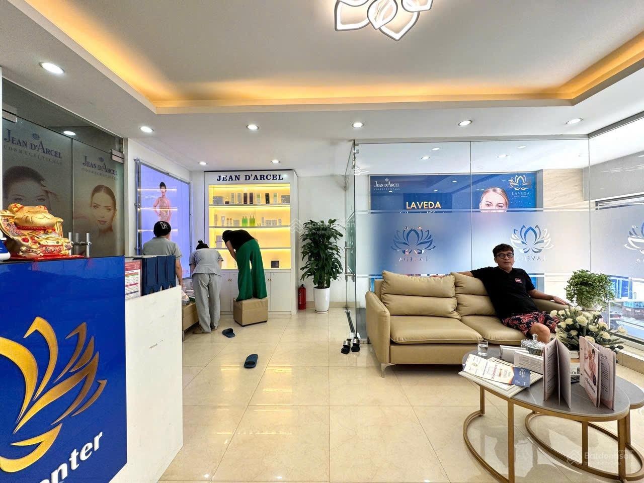 Nhận ngay mặt bằng phố Mai Hắc Đế, KD mọi mô hình, DT 90m2 1 tầng thông sàn, mặt tiền 6m