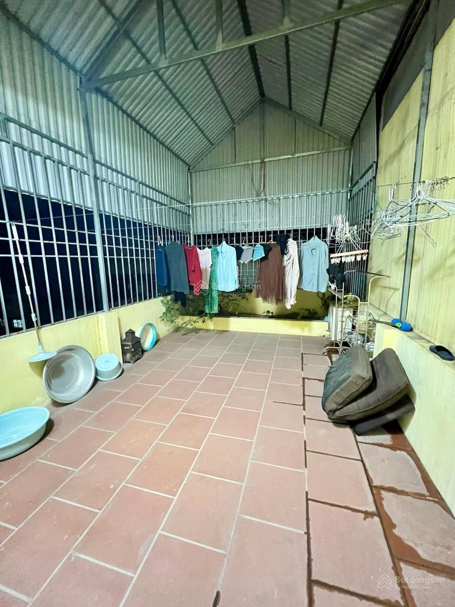 Độc nhất! Nhà đắc địa phố Hào Nam, sân để xe riêng, 3 phút ra phố, diện tích 42m2 x 4T