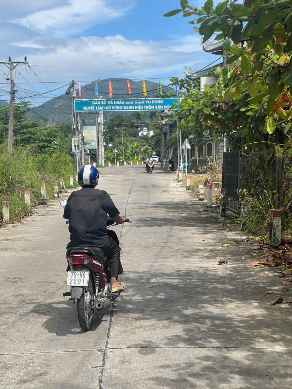 Hạ 250tr bán nhanh tuần đất ô tô Tây Nha Trang 172m² có 100m² thổ cư sổ hồng