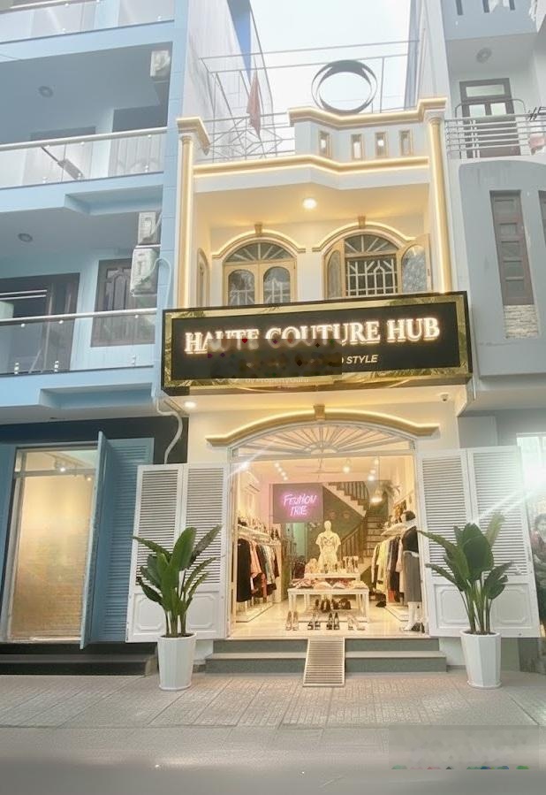 Cho thuê nhà mặt tiền đường Hoa, khu Phan Xích Long, 4PN + 3WC, DTSD 200m2