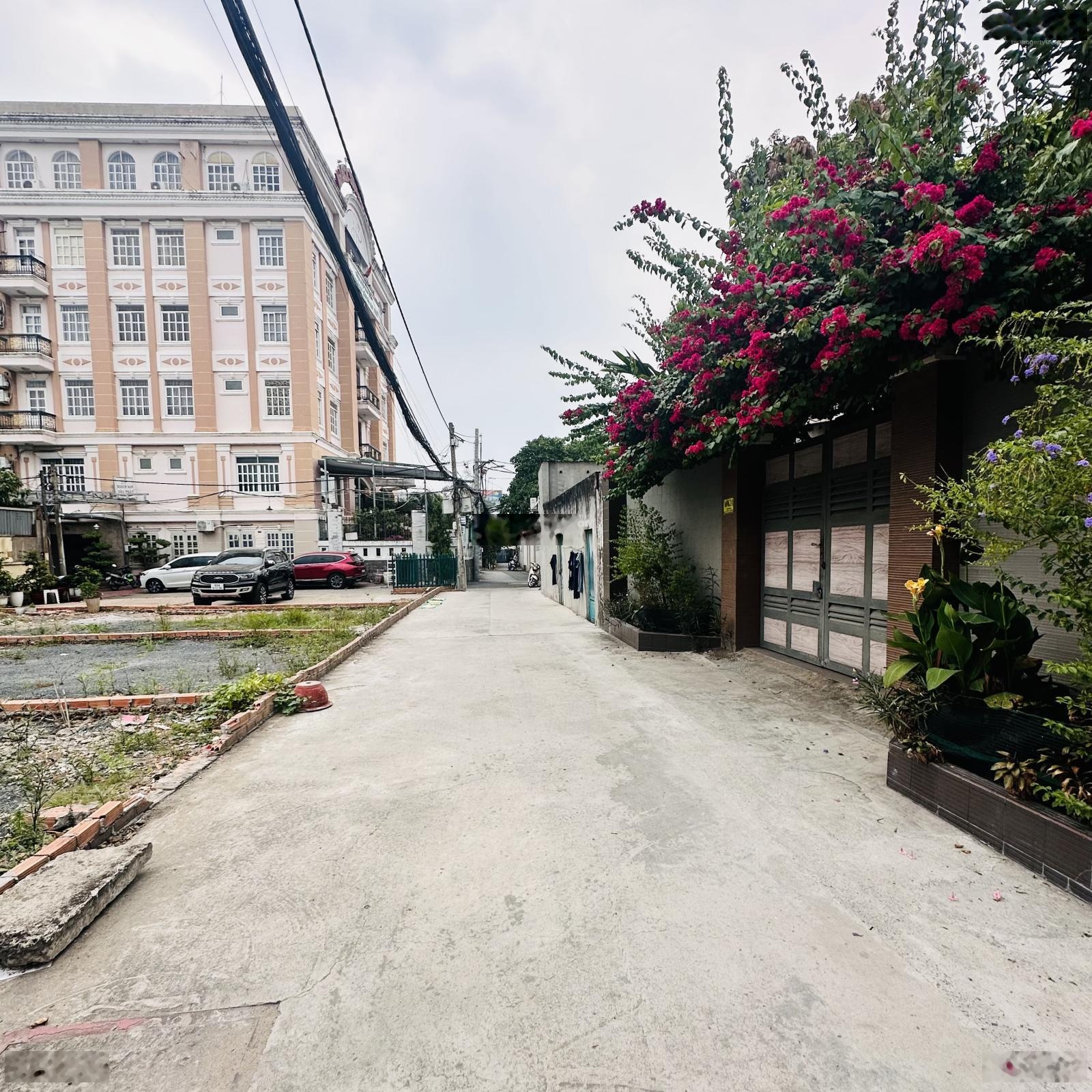 Bán Đất Vị Trí Đẹp, Ngay Phạm Văn Đồng Tiện Vào Trung Tâm Sân Bay, Chỉ 6 Tỷ Xíu