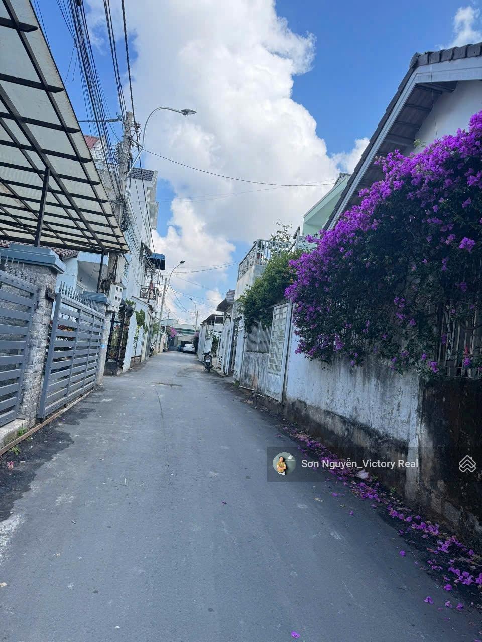 Nhà phố 5 tầng ngang 15m hiếm hẻm xe hơi gần hồ xuân hương p.09 đà lạt