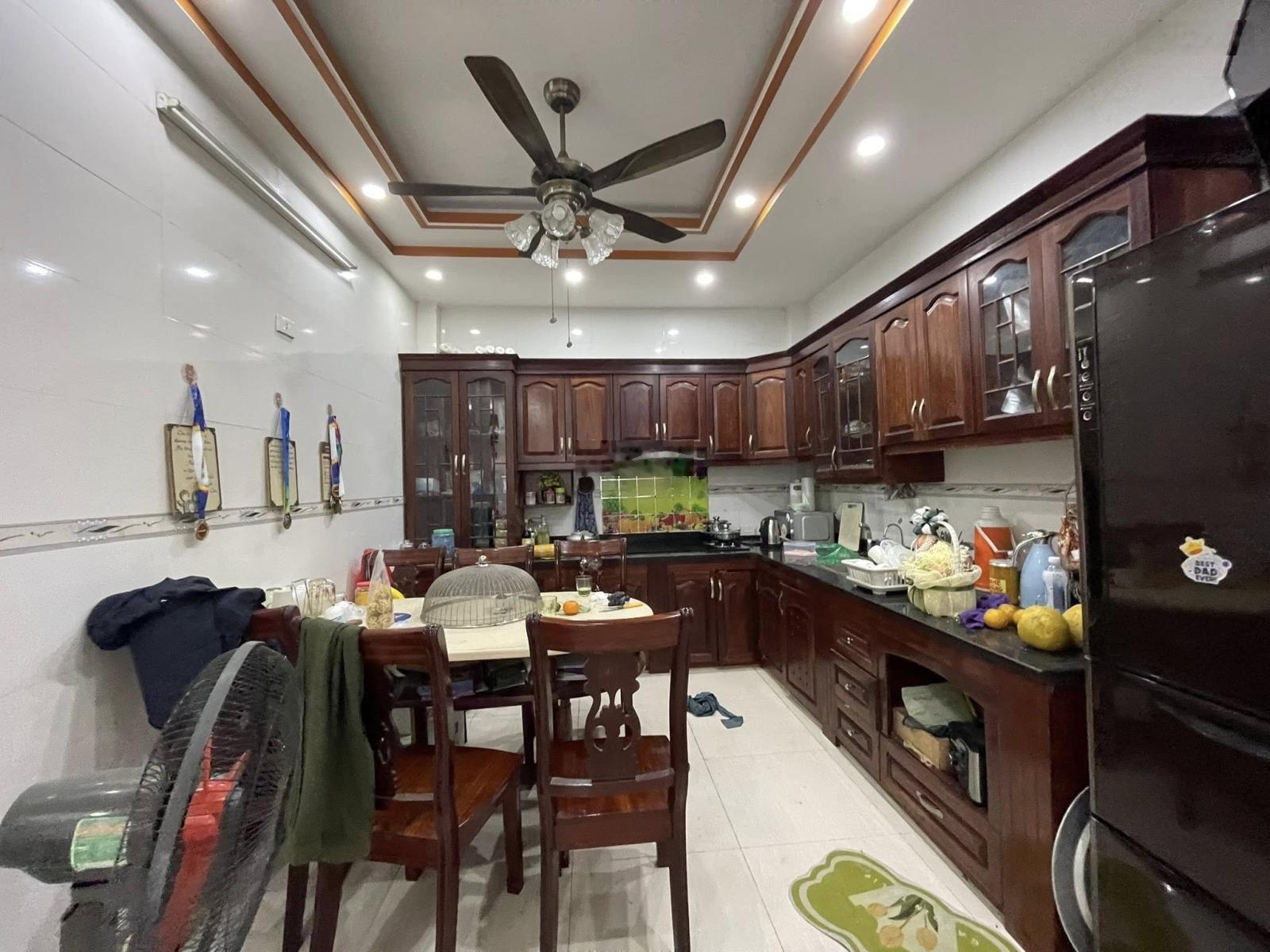 Bán nhà phố Bà Triệu, Hà Đông, 38m2 x 5 tầng, ô tô tránh đỗ ngày đêm, chỉ nhỉnh 12 tỷ