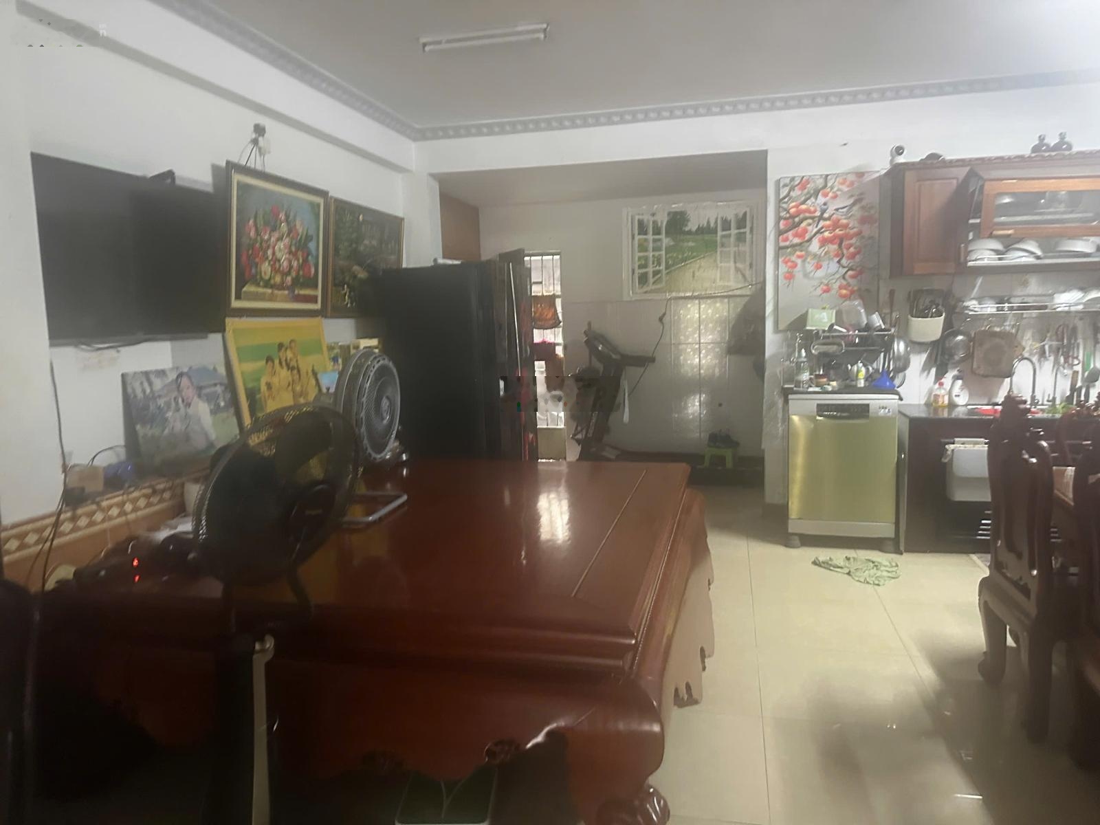 Cần Bán nhà Mt đường Trần Huy Liệu