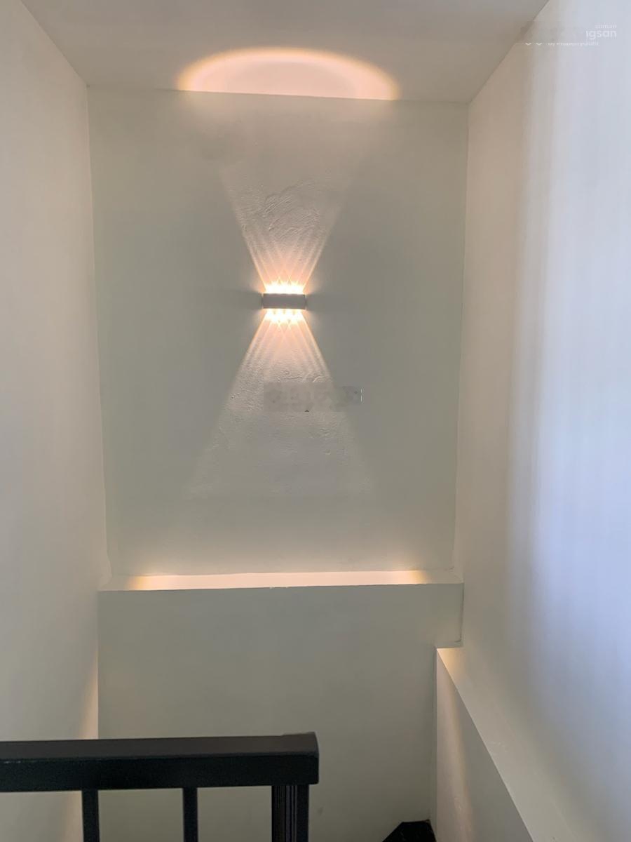 nhà phân lô 5t - lý sơn - long biên - khu quân đội - ngõ thông - gần trường , chợ , rất thuận tiện