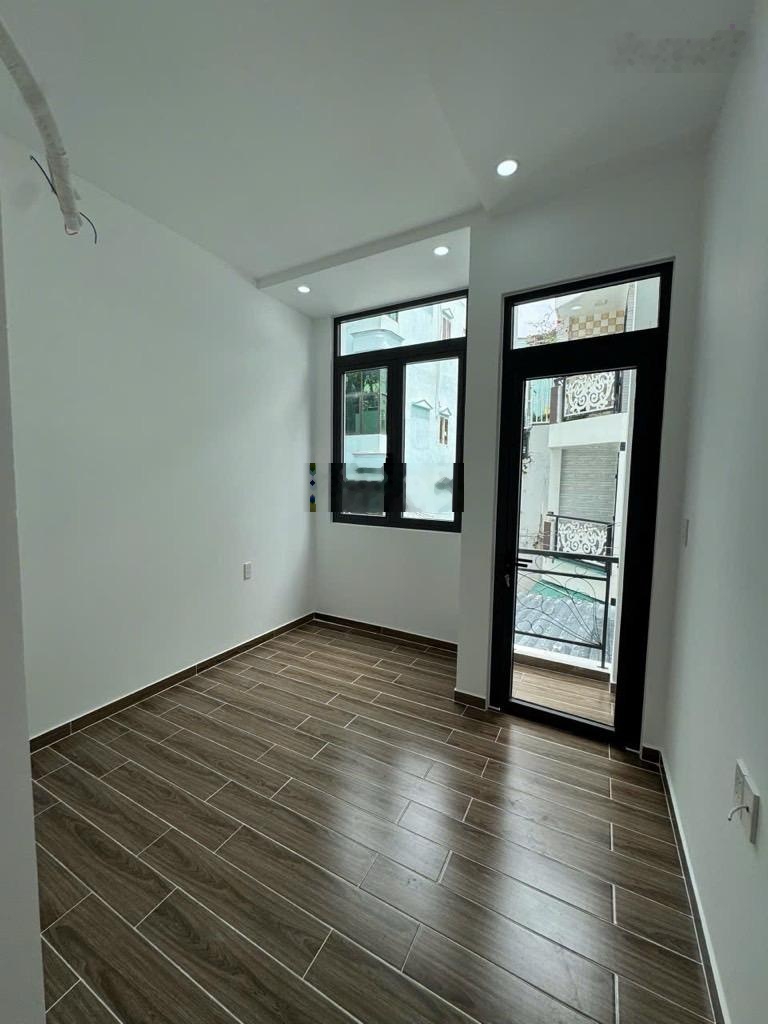 [ q8 ] nhà mới _giá mềm _pháp lý chuẩn _gần hẽm xe tải