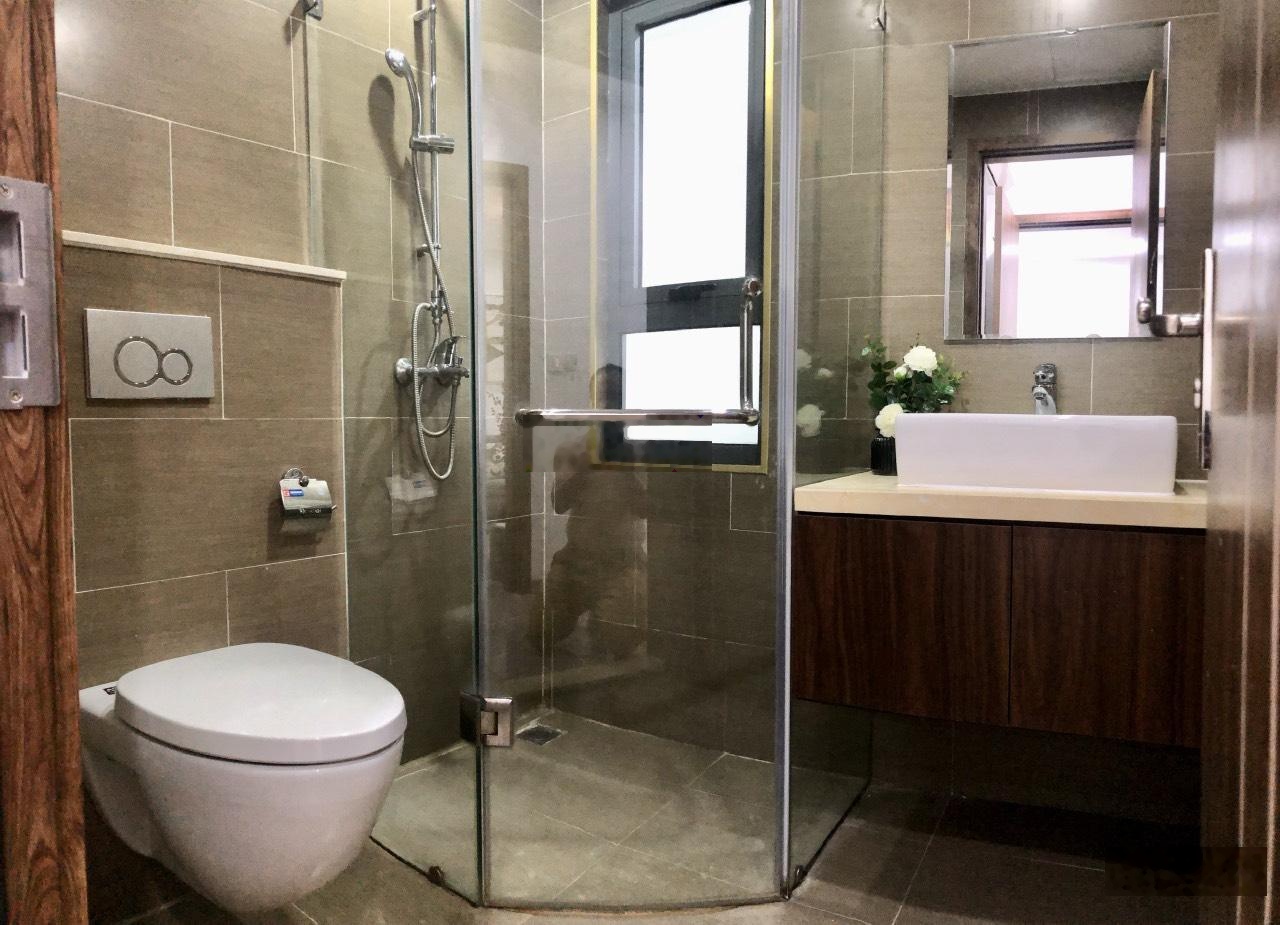 (Giá chuẩn) Bán căn 2PN-2WC 70m2 Roman Plaza, full nội thất, sổ đỏ, có slot ô tô. Giá 6,6 tỷ