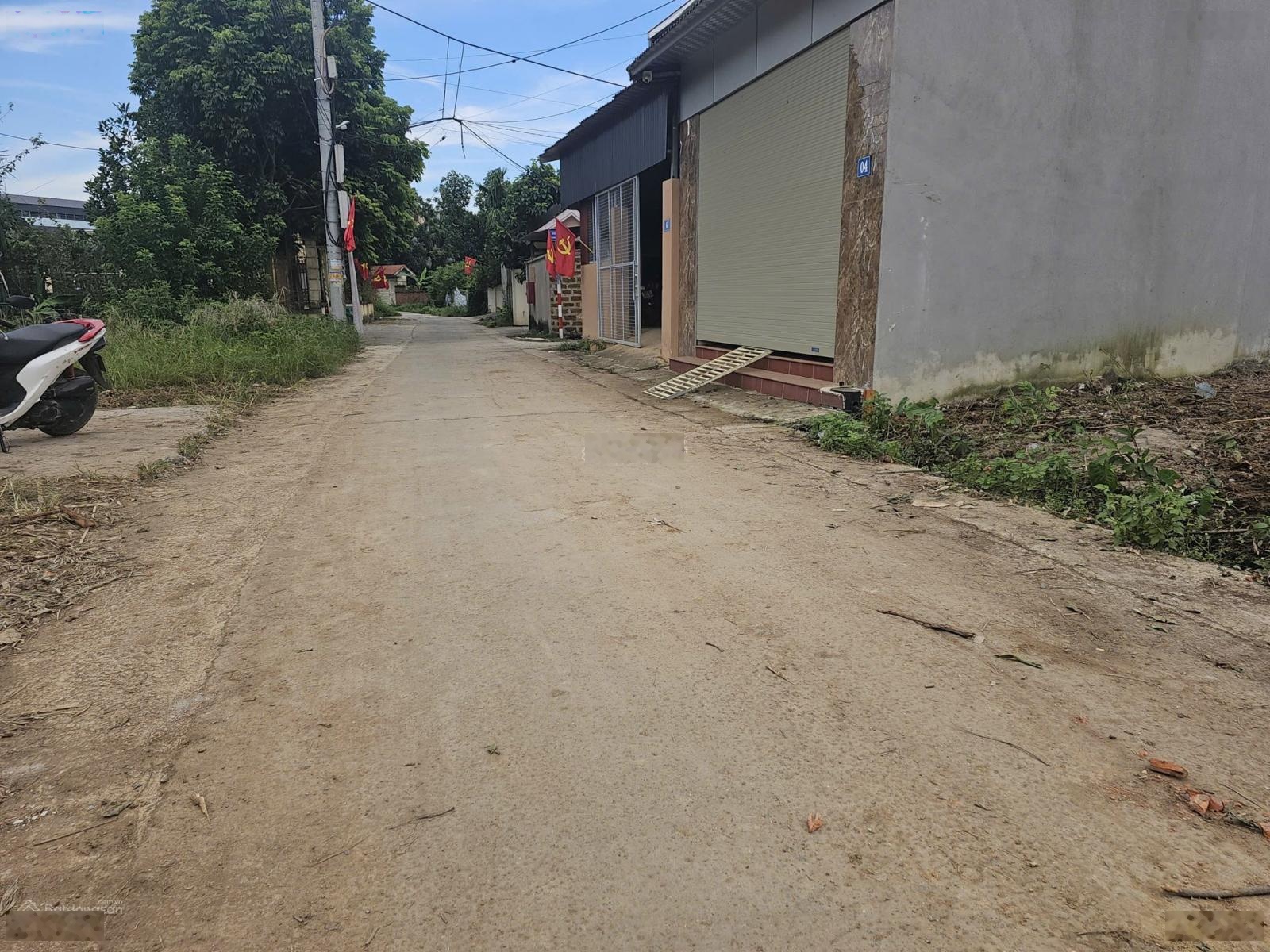 Bán Đất Tân Xã- Thạch Thất 140m, mặt tiền 5,5m hiện trạng Đất Trống giá; 7 tỷ