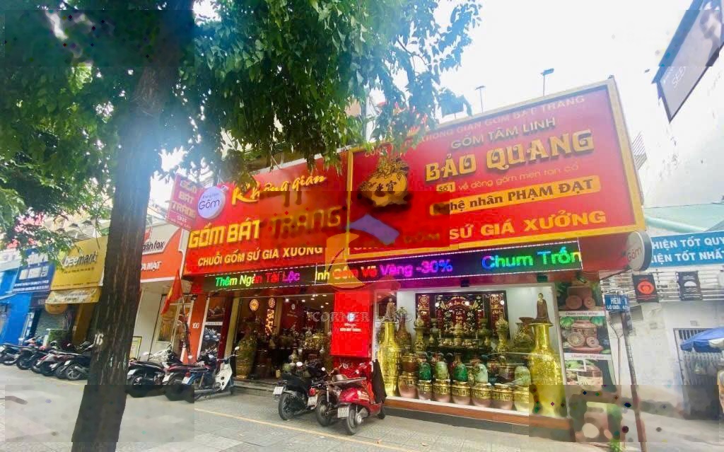 Siêu phẩm - khan hiếm - Góc 2MT Võ Thị Sáu, Quận 1, DT 10x18m, 2 tầng, HĐT 200tr/tháng, 45 tỷ