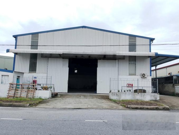 Cho thuê nhà kho 560m2 MT đường xe container tại Cẩm Lệ, giá tốt chỉ 28 triệu