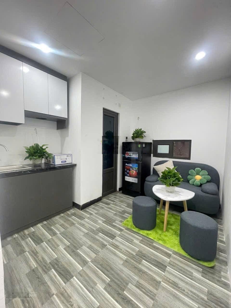 Phú Diễn - Tài Nguyên Môi Trường - toà căn hộ 7 tầng, 20 căn hộ 100tr/th, 2 thoáng 60m2 MT 5m 18 tỷ