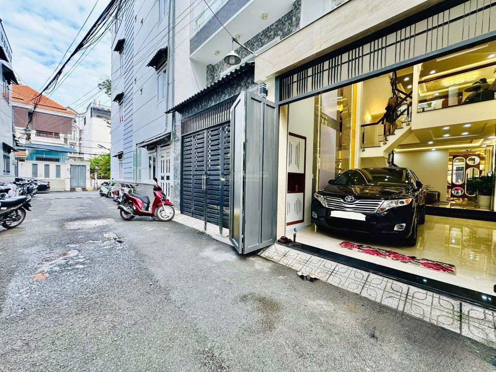 4 tỷ 550 Siêu Phẩm Nhà 3 Tầng Trần Quang Diệu Q3 (5m x 13.8m). Hẻm rộng 6m. Sẵn HĐ thuê 20tr/tháng