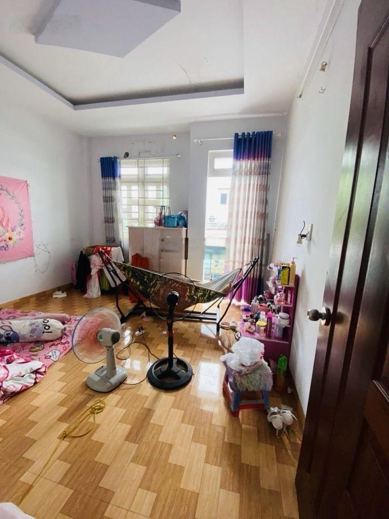 Khu vực tìm năng chủ ngộp bank