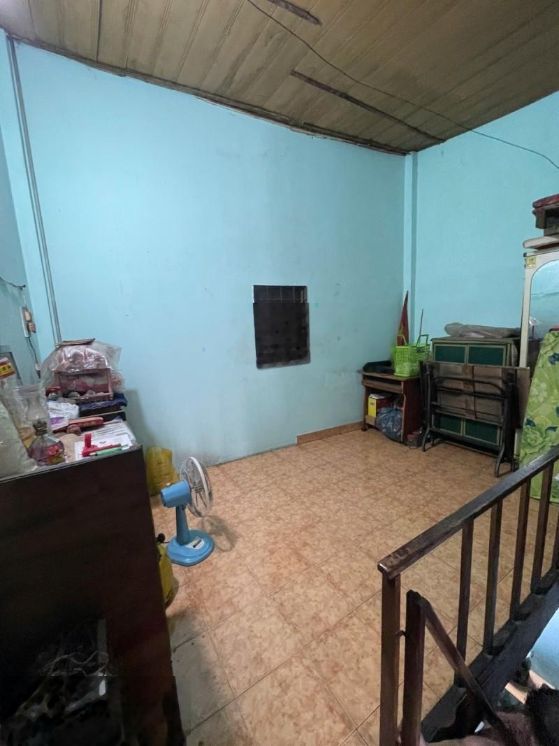 Nhà 2 tầng, DT 42m2 hẻm 5m oto thông. 151 Liên Khu 4-5 NHHB, Bình Tân. 3,7 tỷ