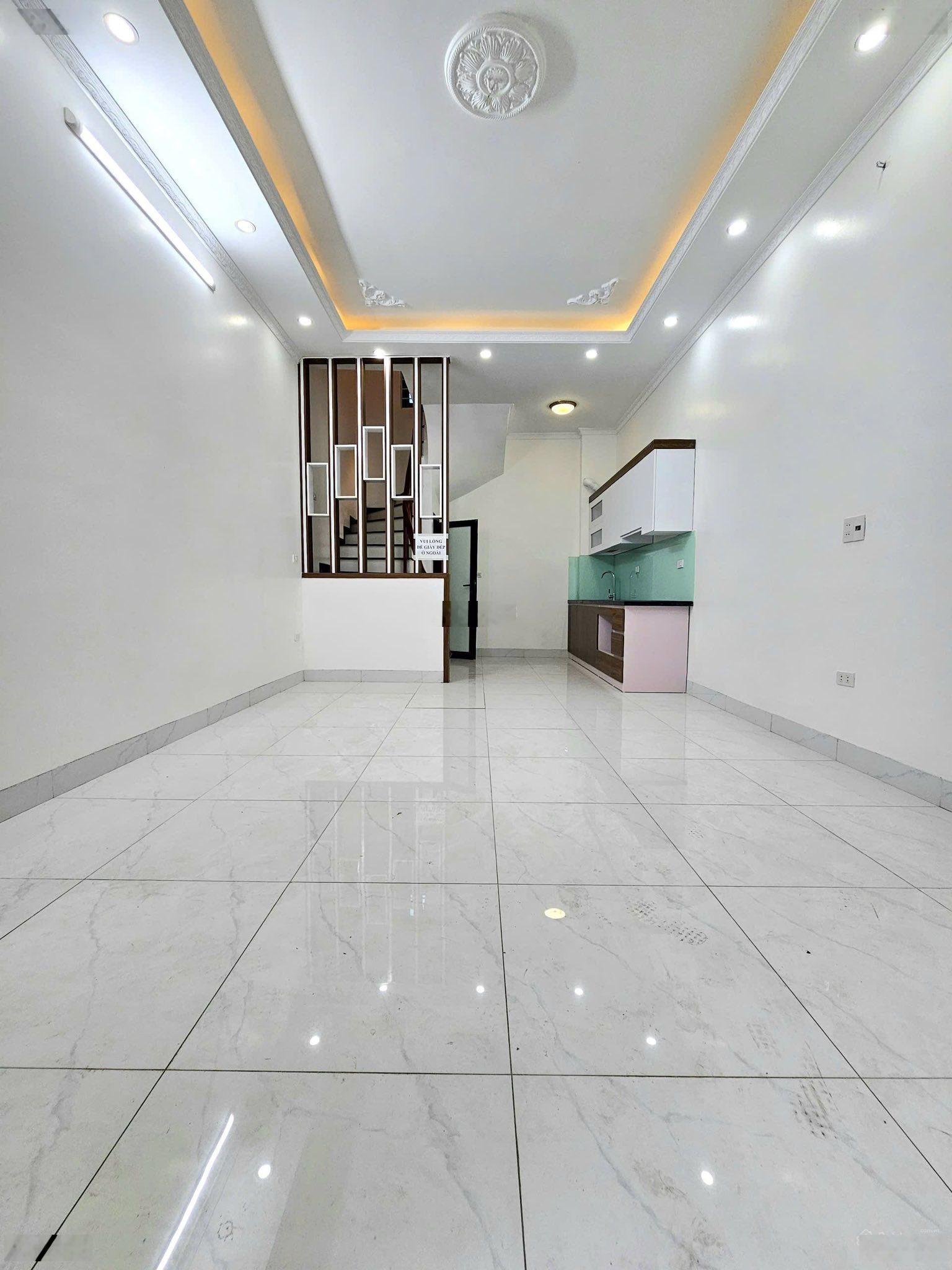 Siêu rẻ! sát đh công nghiệp - cách ga nhổn 2km - ô tô đỗ cổng!! giá chỉ 5.x tỷ