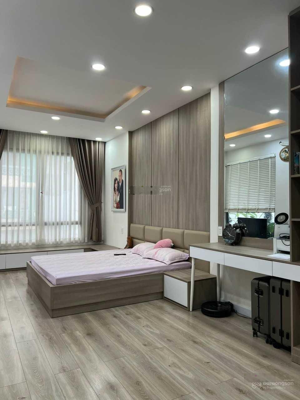 Siêu vip! Xe hơi tới nhà Nguyễn Thị Minh Khai, Đa Kao, Q1 (8,5x11m) sẵn 4 tầng~7 CHDV. Chỉ 16 tỷ TL