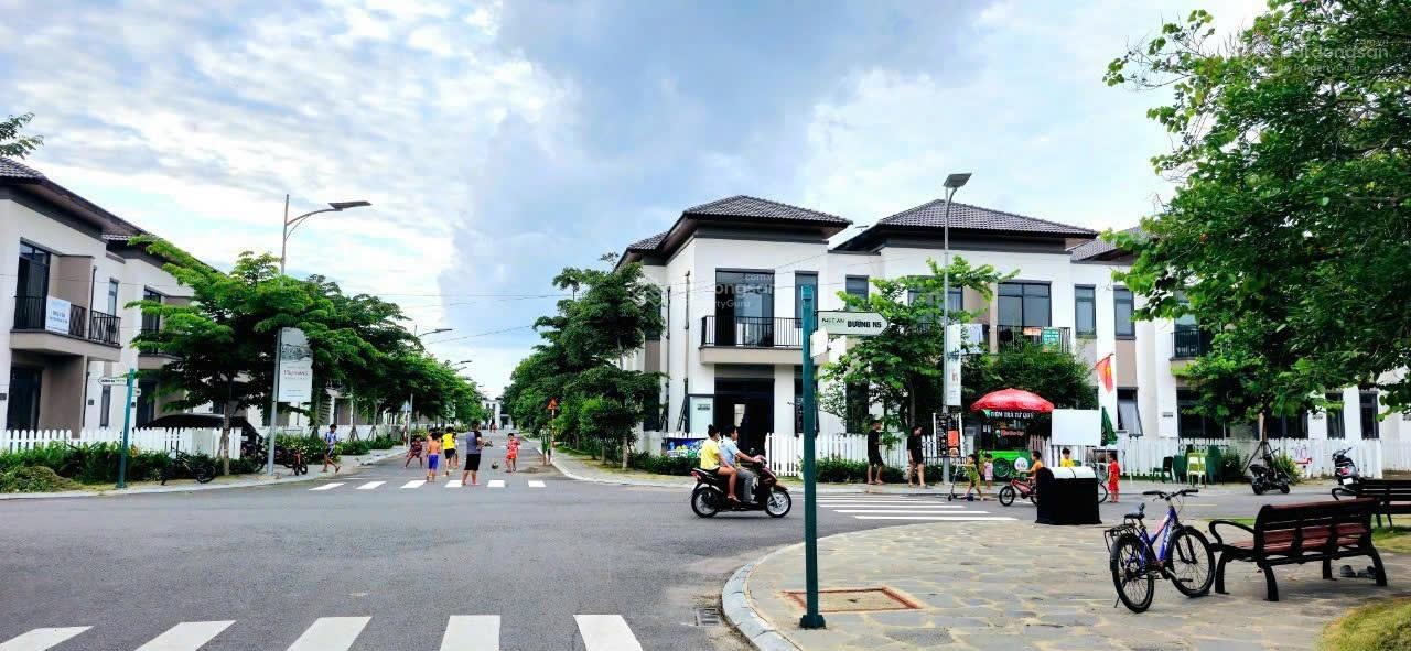 Tìm đâu ra nhà phố vườn giá 2,1 tỷ sổ riêng gần trung tâm kinh tế Bình Dương?