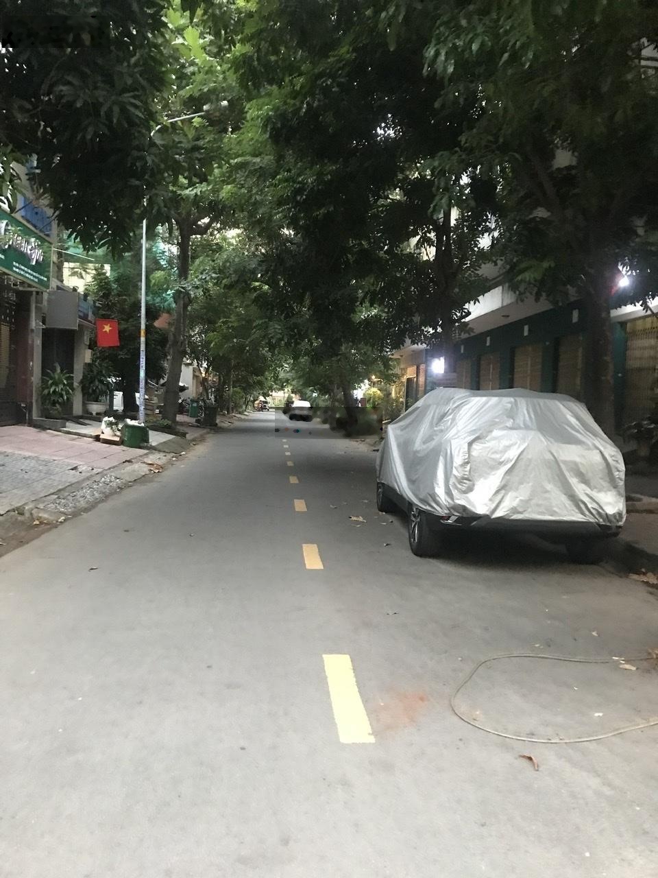 Cần bán căn nhà đẹp ko tỳ vết toạ lạc q2. cam kết gt chuẩn giá rẻ nhất kv.