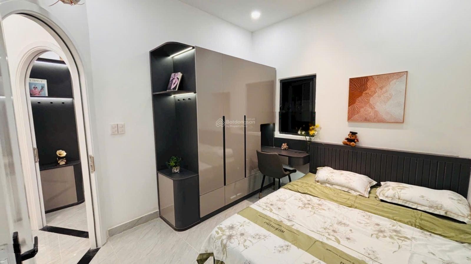 Bán gấp trong tuần - Bán nhà đường Cô Giang 28m² 2 tầng - 4.95 tỷ