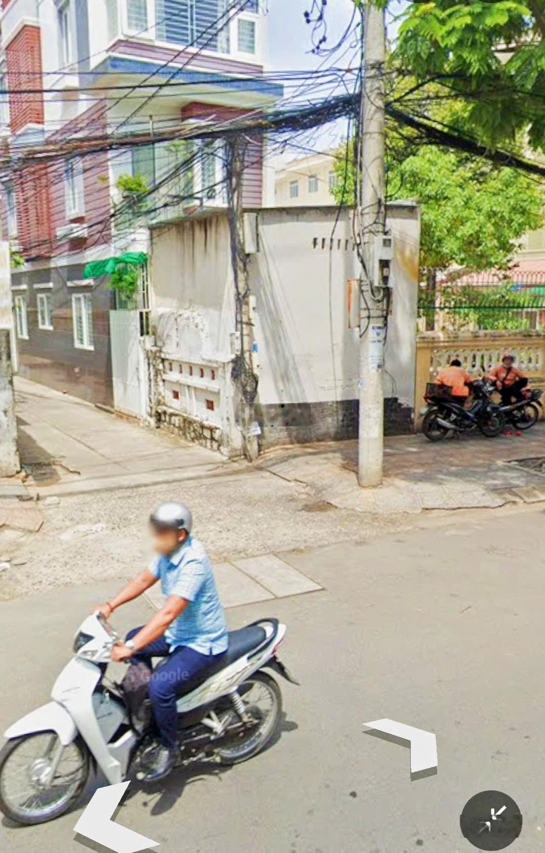 [ Đường ô tô Pasteur _ hẻm thông rộng 5m ], ra biển Trần Phú: 250m. Giá: 8,5 tỷ