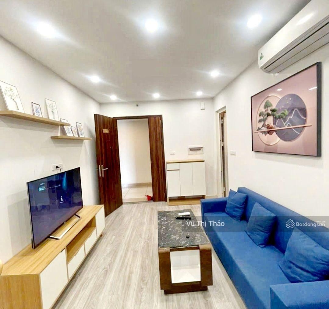 Chính chủ bán nhà tập thể Nguyên Hồng, Hoàng Ngọc Phách, 38m2, đủ công năng, có sổ đỏ, sân rộng