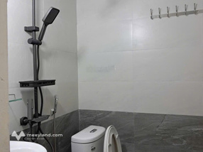 Cho thuê nguyên căn mặt đường lớn Láng Hòa Lạc (KM28)